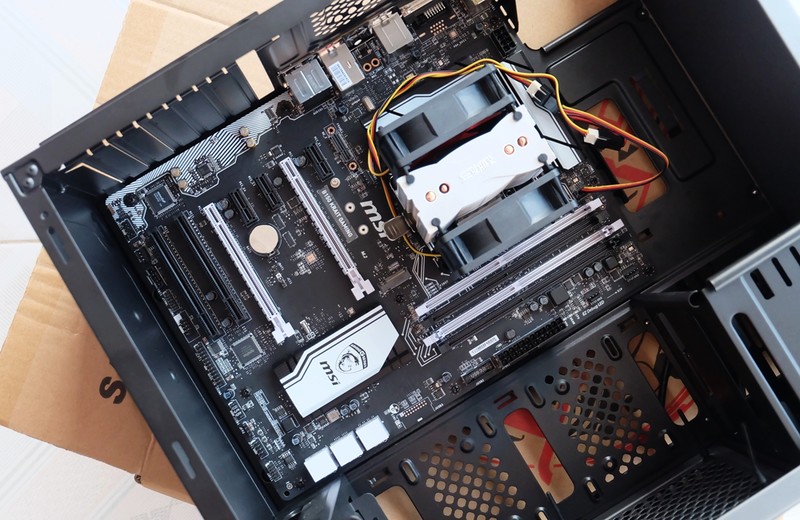 小机箱能装大主板,迷你小机箱装机推荐