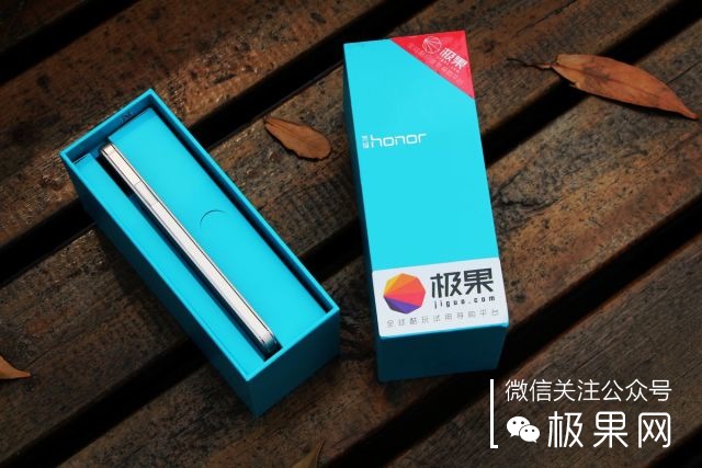 翻转吧摄像头,前后都能照出完美的照片:荣耀7i体验