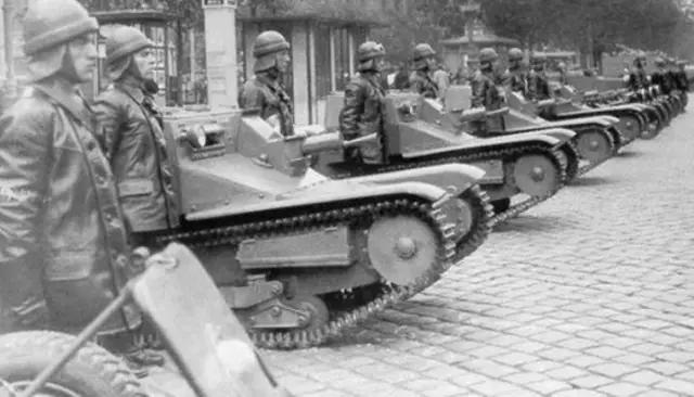 二战时期让德国闻风丧胆的坦克,意大利二战中的奇怪坦克