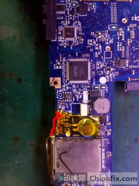 掉链子未果:联想y470使用中白屏维修成功