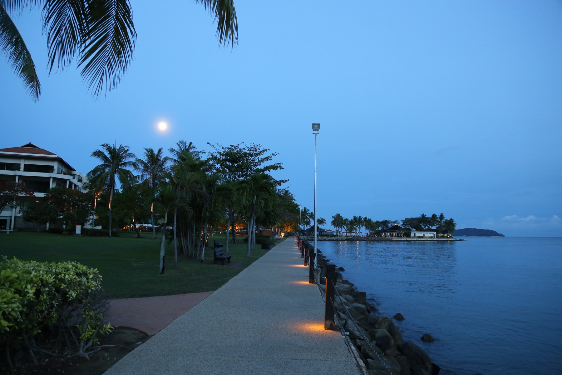 三亚马来西亚旅游,不要再去又挤又贵的三亚