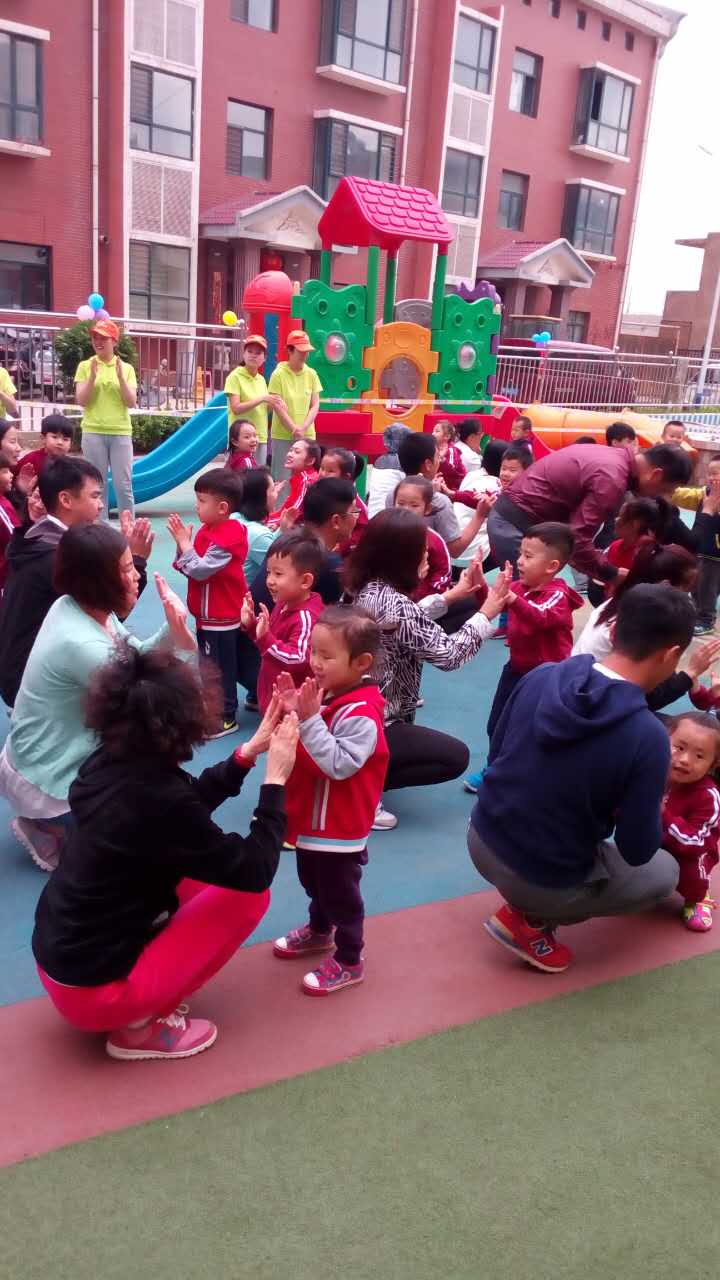趣味横生，欢乐不断——东大景泰幼儿园举行“六一亲子运动会”！