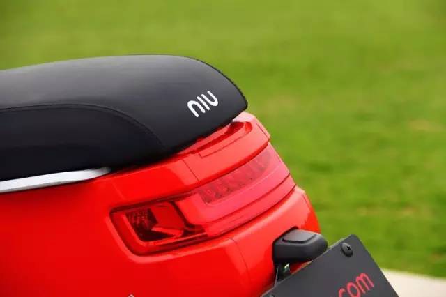 小牛电动车m1四种版本区别,小牛电动车m1都市版和动力版区别