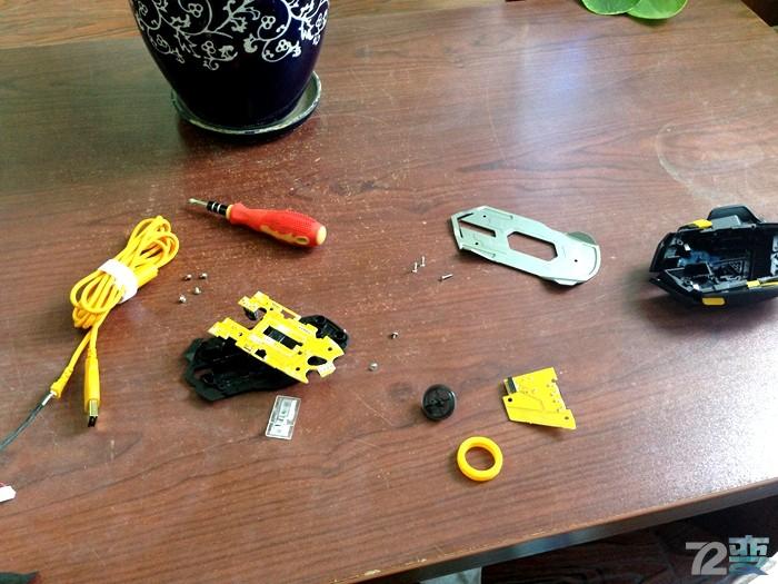 贱驴绝尘鼠标评测,公认最好用的游戏鼠标推荐