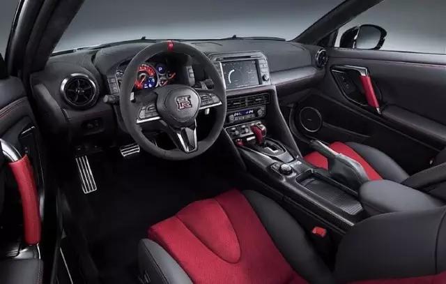 明哥2000匹马力的日产gtr,湾岸midnight日产gtr