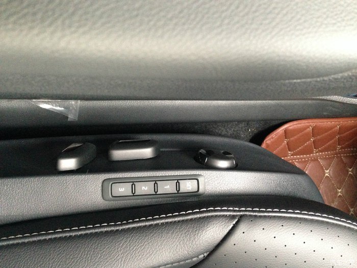 退伍军人误打误撞，16款*萨特帕**1.8T御尊版釉金，科技感超赞