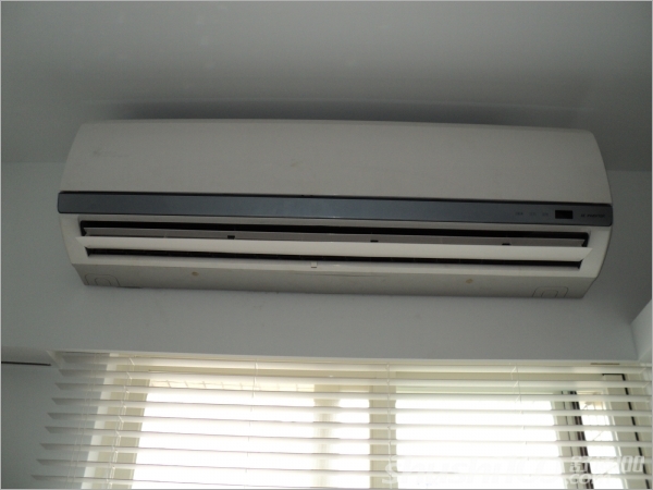 变频空调开26度和28度哪个更省电,美的变频空调遥控怎么操作最省电