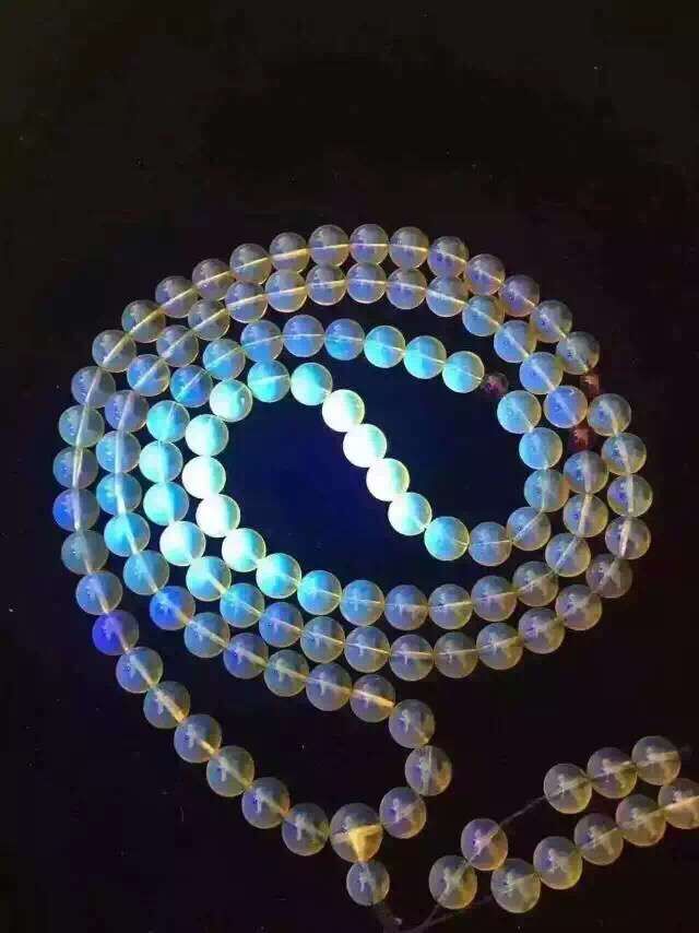 我和琥珀的故事（二） 5月31日新入市琥珀精品赏析和估价