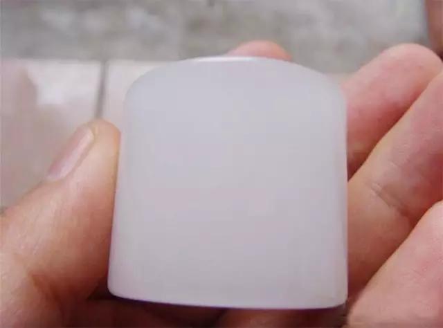 和田白玉青海料价格表,白玉和青海料哪个好