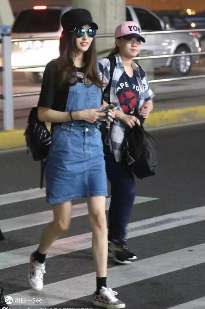 显年轻的背带裙推荐,可爱减龄背带裙