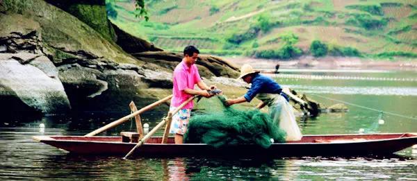 四川哪里有冷门又好玩的地方,四川最漂亮十大湖