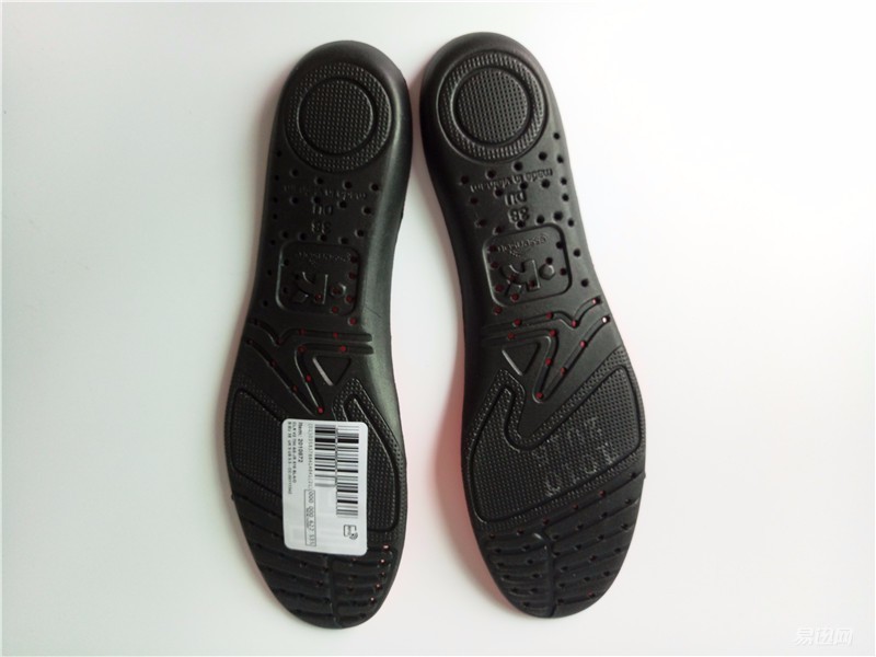 迪卡侬足球鞋kipstaagility,迪卡侬的足球鞋性价比