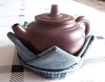 用旧牛仔裤做好看的挂墙收纳袋,旧牛仔裤改造车载收纳袋