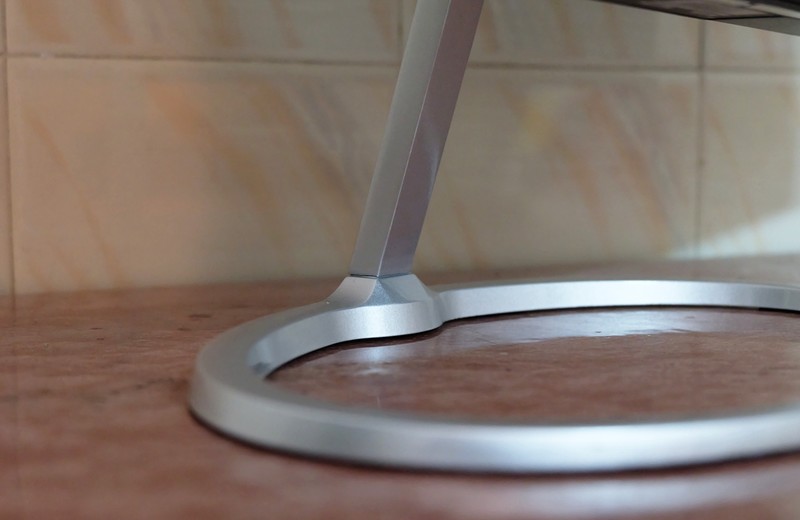 无频闪24寸显示器推荐,低蓝光不闪屏专业显示器