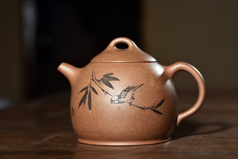 紫砂龙血砂泥料适合泡什么茶,什么样的紫砂泥料烧柴后是黑色