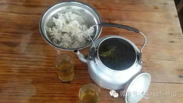 你不懂，喝普洱茶的最高境界就是飘逸杯
