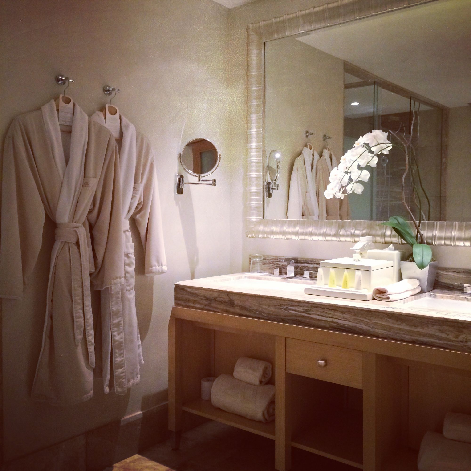 香港f4周渝民朱孝天吴建豪言承旭,朱孝天巴厘岛婚礼