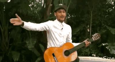 是天才也是逗逼！盘点足球场上那些逗逼青年