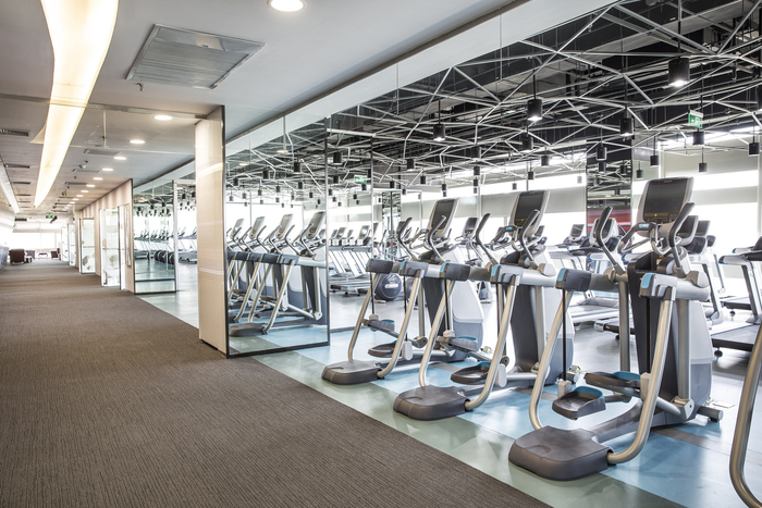 探访刘强东在北京的京东总部大楼,参观京东总部