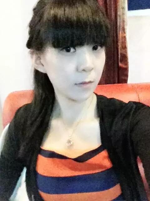 一团暴烈炽热的花火-足球运动员何昕芮|代言云南最大足球赛事!