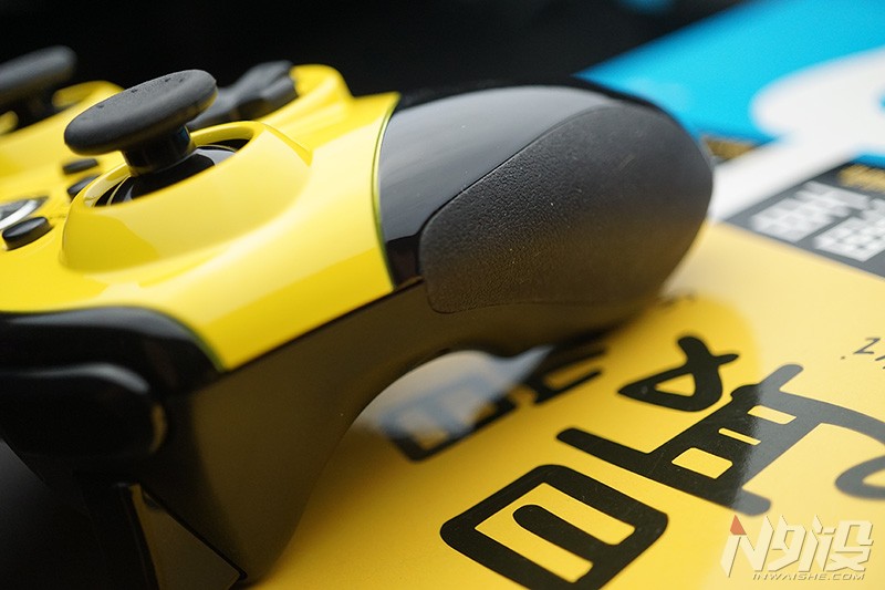 雷柏v600游戏手柄评测,雷柏v600s手柄无线连接