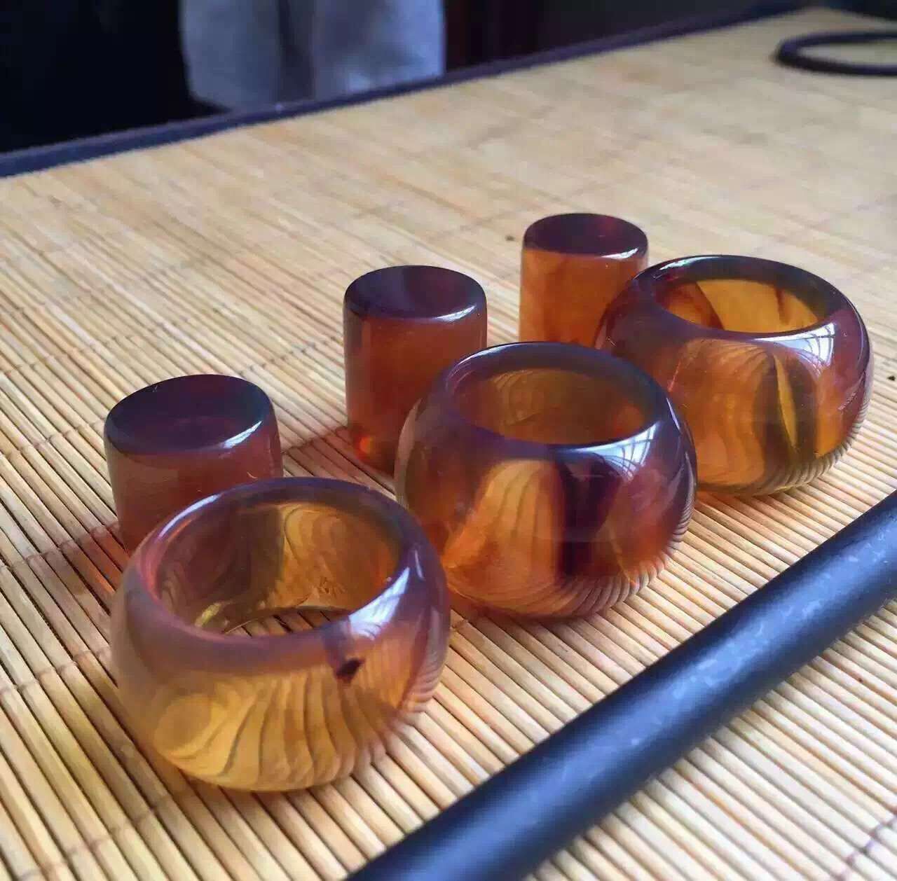 我和琥珀的故事（二） 5月31日新入市琥珀精品赏析和估价