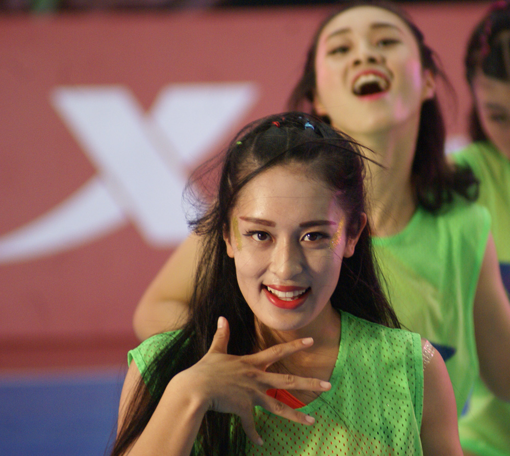 实拍中国大学生五人制足球联赛南大区上的50位美女