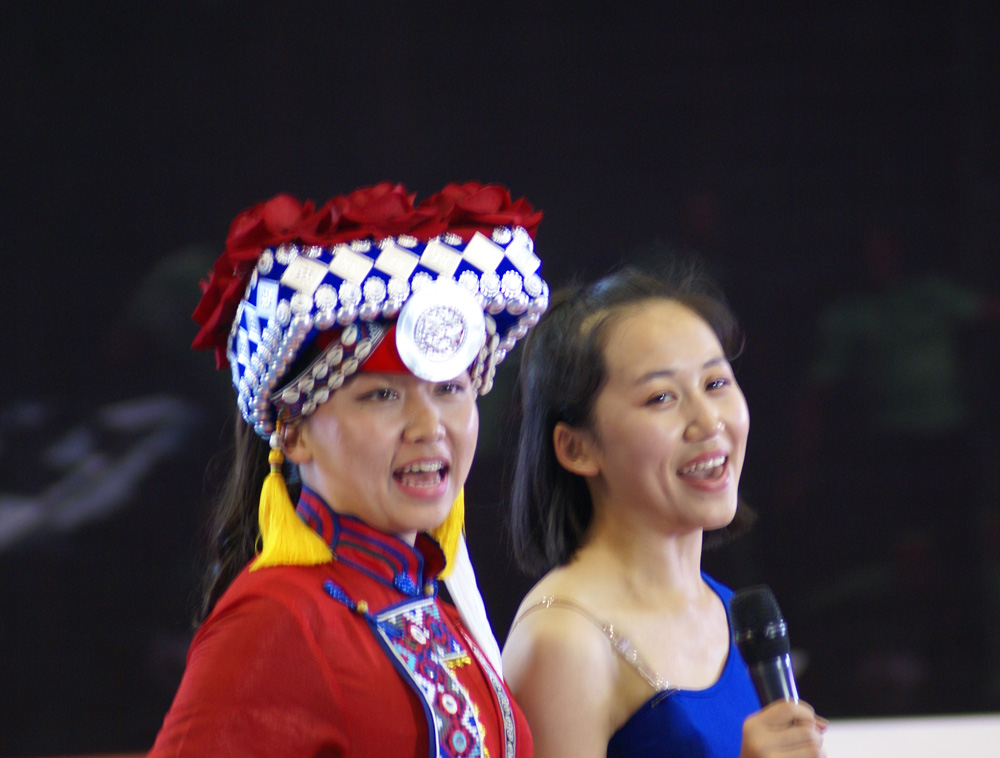 实拍中国大学生五人制足球联赛南大区上的50位美女