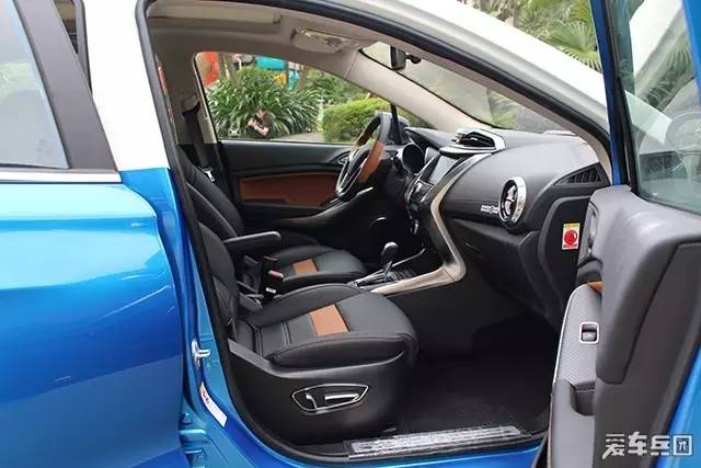 兵哥评车,试驾比亚迪元燃油版视频