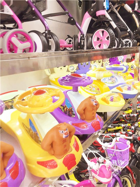 汉正街童装直播间秒杀,汉正街品牌童装直播间