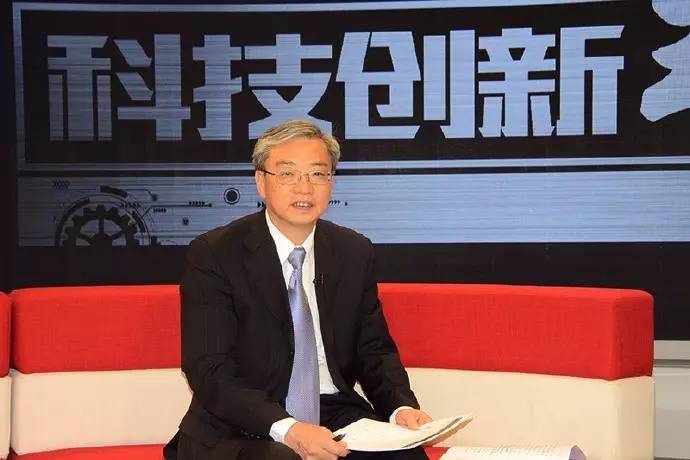 从摩天大楼到金字塔,从摩天大楼到大街小巷