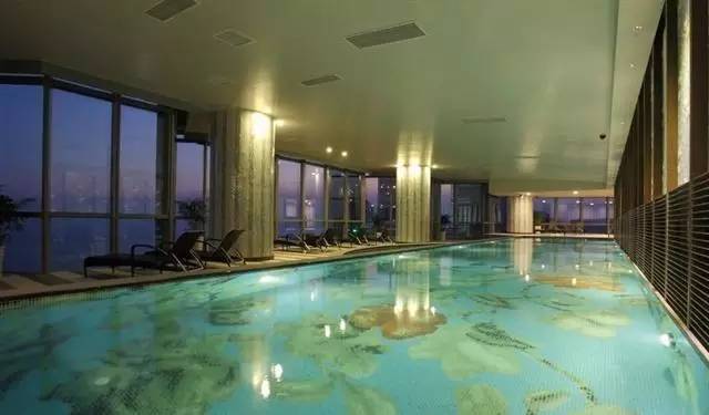 青岛伊春路银座游泳馆学游泳价格,青岛市室内游泳馆