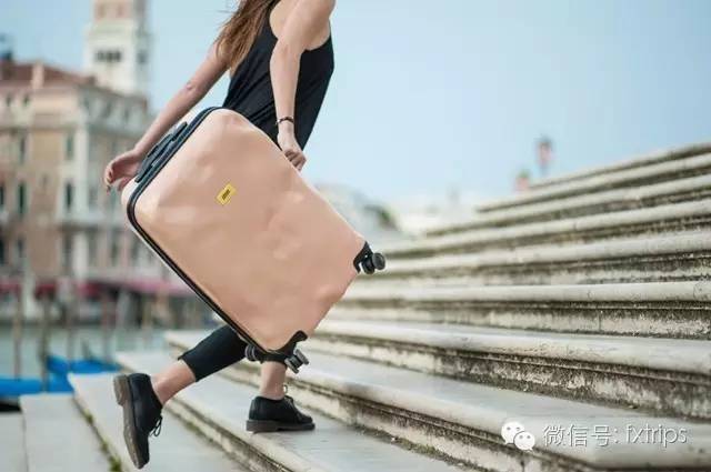 我的行李箱，装得下世界装得了bi