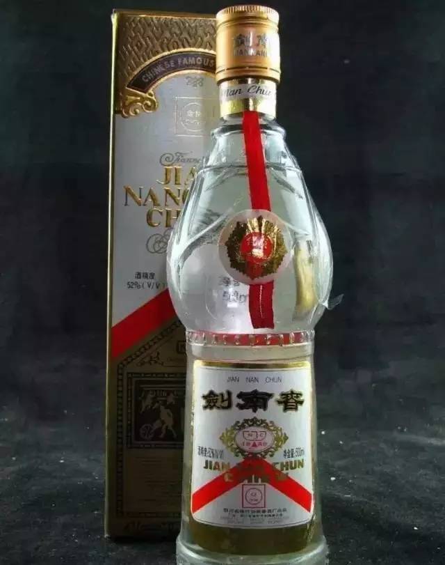 剑南春五粮液泸州老窖洋河酒比较,剑南春五粮液茅台哪个老酒值钱