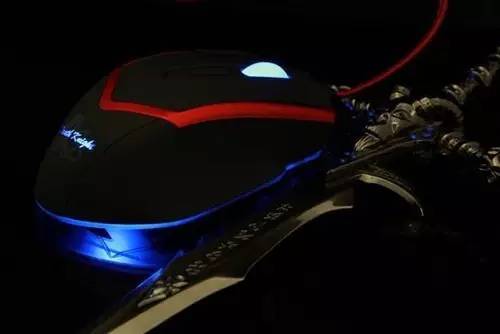 英雄联盟桌面菜单,英雄联盟最小化桌面