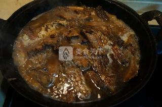 家常炖鲤鱼,家常炖鲤鱼用什么火