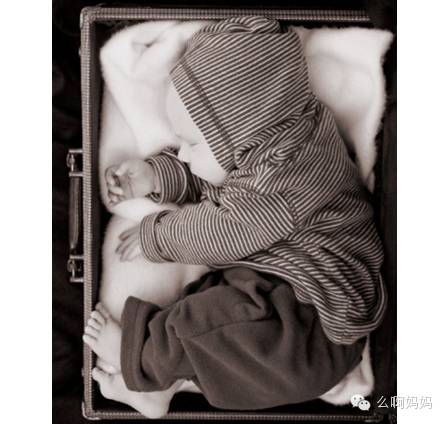 孩子多大拥有一个自己的行李箱,给宝宝一个专属她的行李箱