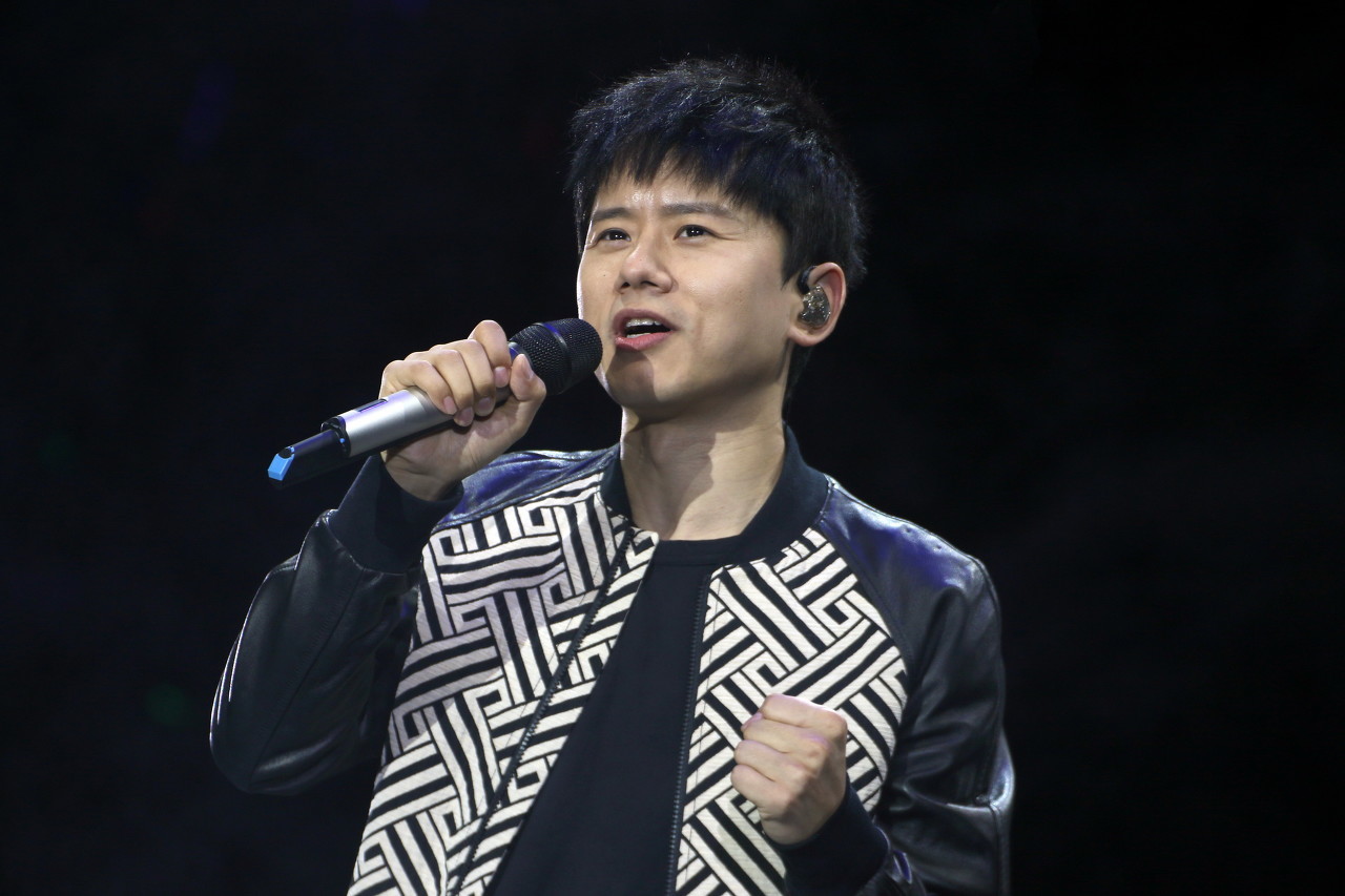 怎样评价张杰的优秀,如何评价张杰唱的自己