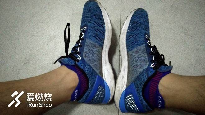 蓝小五（爱燃烧五指袜）小测