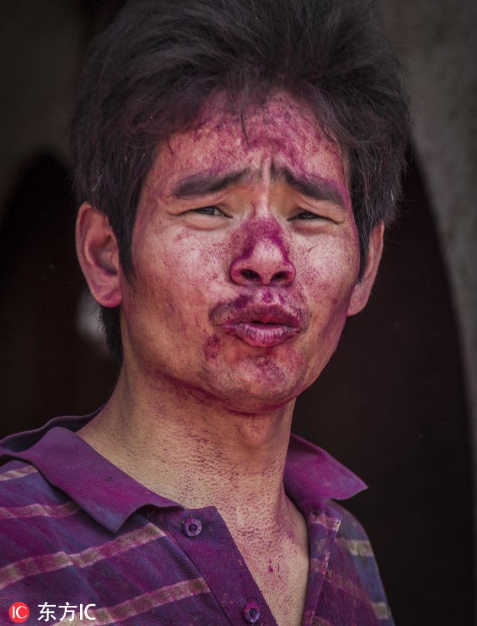 福建永春达埔制香厂中国香都,血色染红