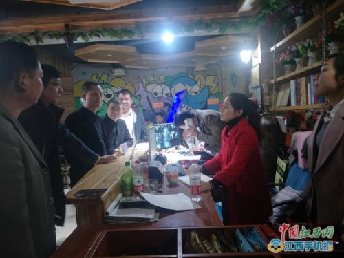 红色警戒共和国之辉里面有中国,红色警戒共和国之辉在线观看