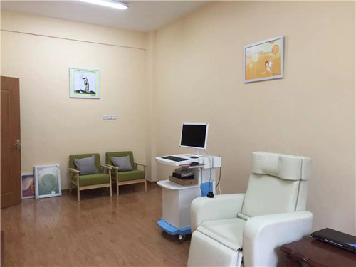 无锡江南中专：我校举行“阳光小屋”心理健康中心启动仪式