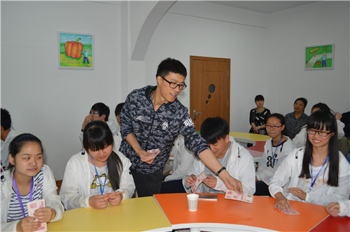 无锡江南中专：我校举行“阳光小屋”心理健康中心启动仪式