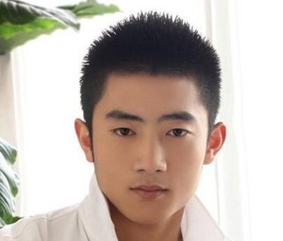 发型男生2022流行发型短发,男生脸大脸圆适合什么发型短发