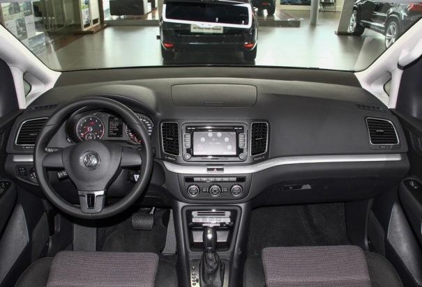 最低卖20多万的新款大众夏朗：完胜汉兰达