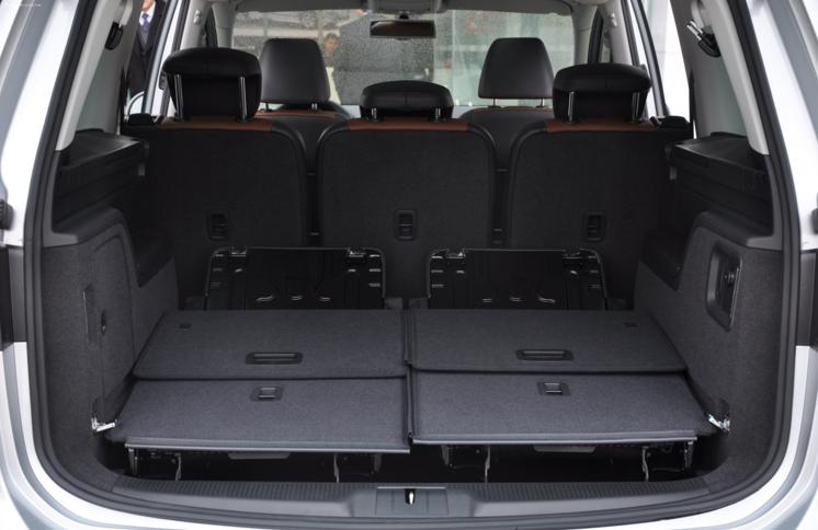 最低卖20多万的新款大众夏朗：完胜汉兰达