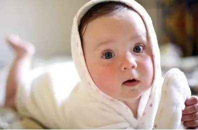 陈允斌讲婴儿湿疹止痒小妙方,陈允斌讲治疗婴儿湿疹的方法