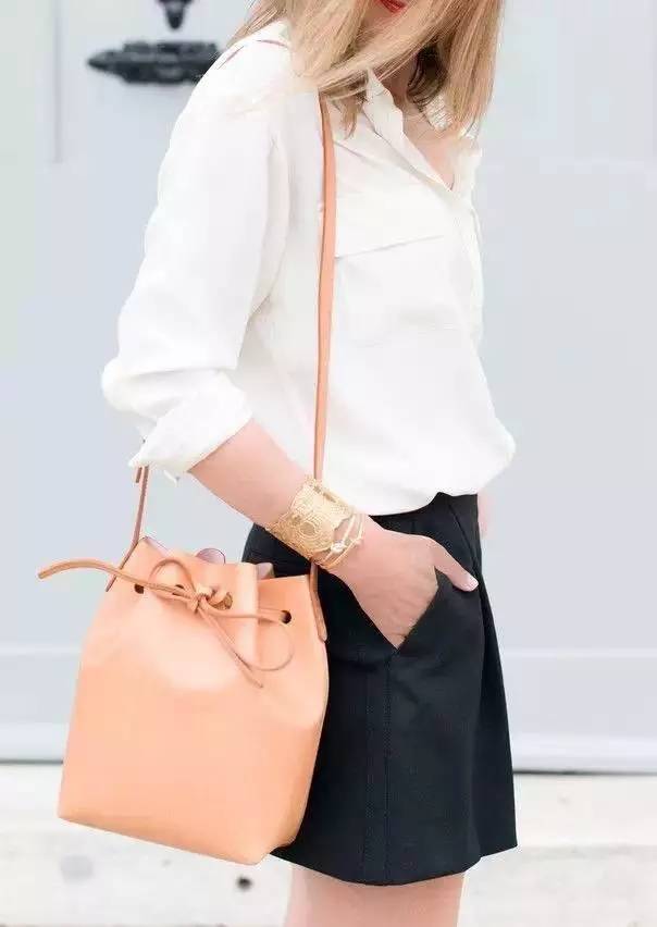 mk和coach哪个更加时尚,mk和coach经典款