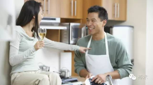 备孕期准爸爸妈妈应该做些什么,备孕前宝爸宝妈都要做的哪些准备