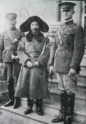 “花蝴蝶”“草上飞”，你能想到这是东北“胡子”的名字？